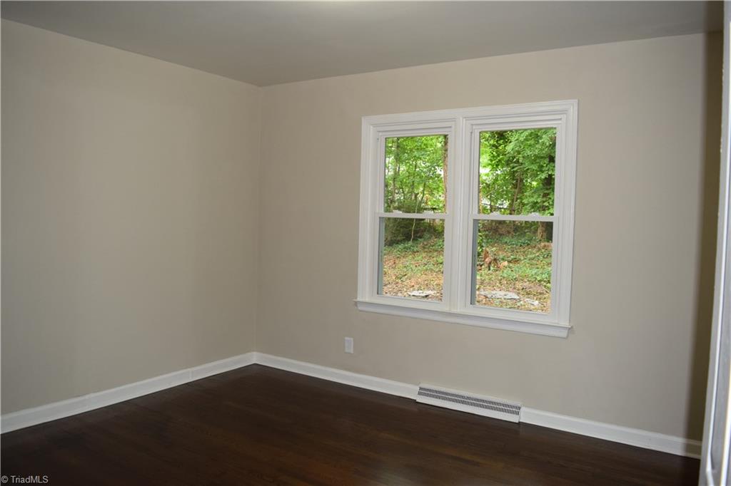 3403 Normandy Road Greensboro, NC 27408 - Photo 11 of 27 Gallery Image 11