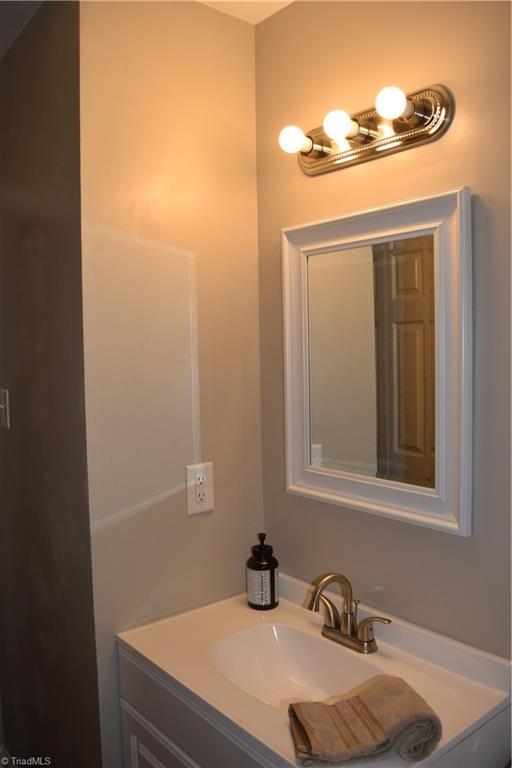 3403 Normandy Road Greensboro, NC 27408 - Photo 12 of 27 Gallery Image 12