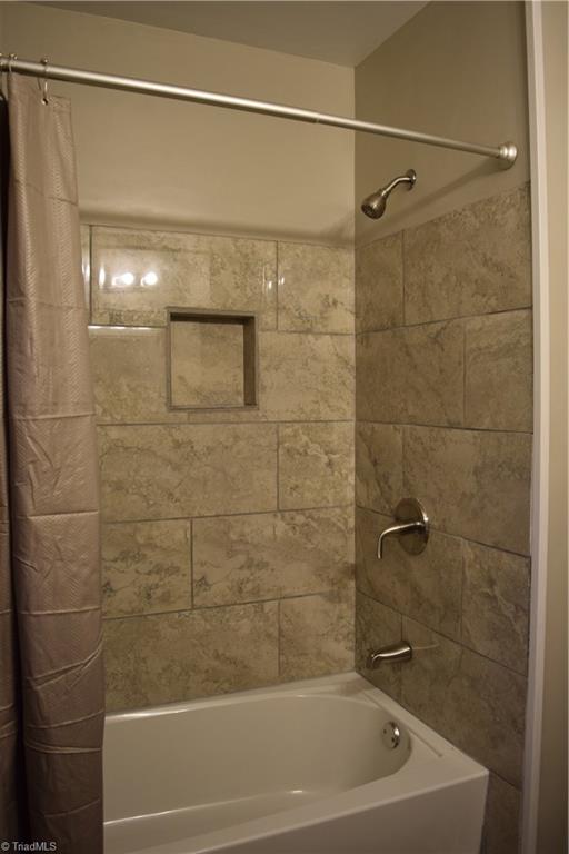 3403 Normandy Road Greensboro, NC 27408 - Photo 13 of 27 Gallery Image 13