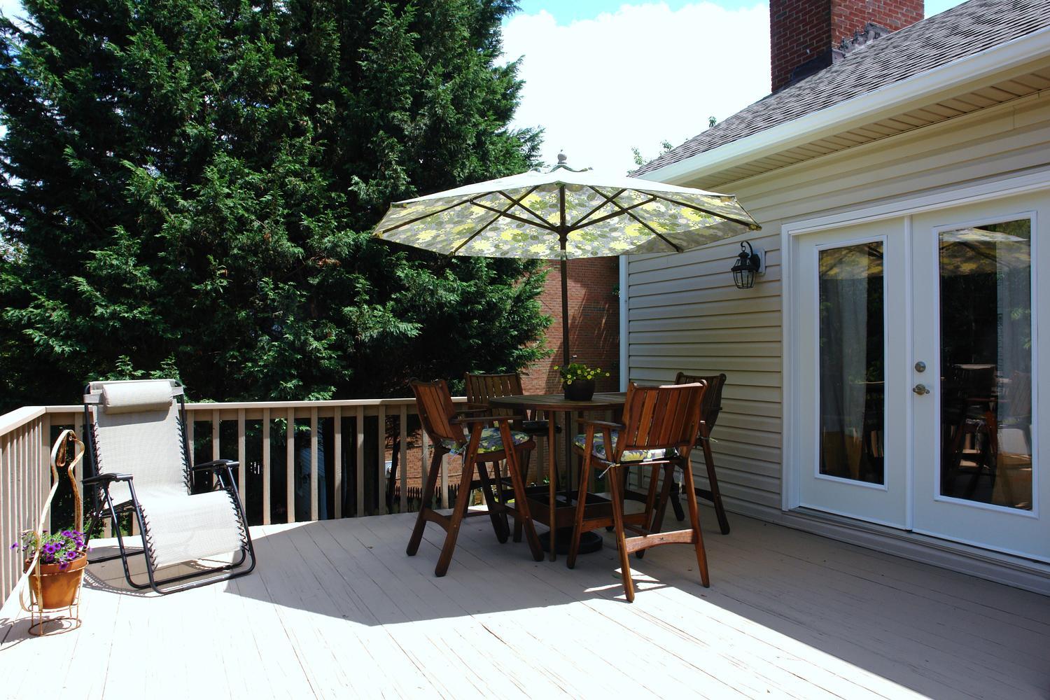 561 Winesap Road Roanoke, VA 24019 - Photo 17 of 45 561 Winesap Road Roanoke VA-large-020-36