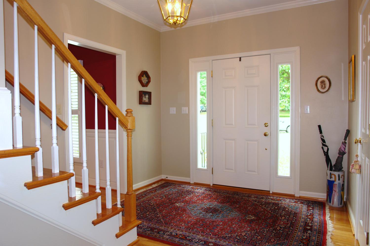 561 Winesap Road Roanoke, VA 24019 - Photo 3 of 45 561 Winesap Road Roanoke VA-large-005-11