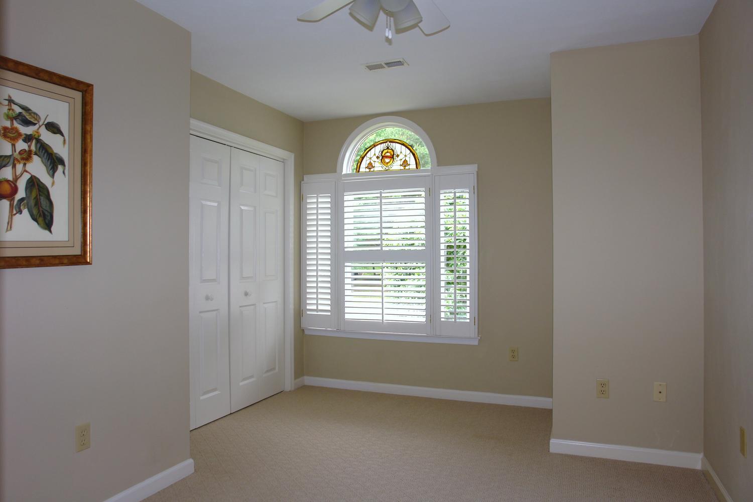 561 Winesap Road Roanoke, VA 24019 - Photo 33 of 45 561 Winesap Road Roanoke VA-large-035-12