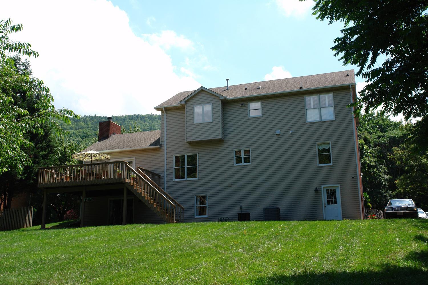 561 Winesap Road Roanoke, VA 24019 - Photo 40 of 45 561 Winesap Road Roanoke VA-large-042-37