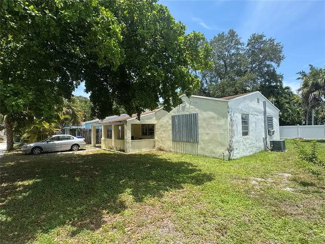 $399,800 | 1712 Southwest 10th Avenue, Fort Lauderdale, FL 33315