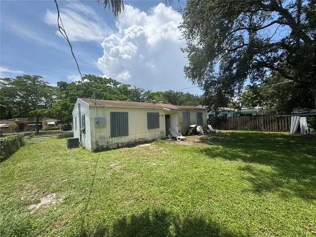 $399,800 | 1712 Southwest 10th Avenue, Fort Lauderdale, FL 33315