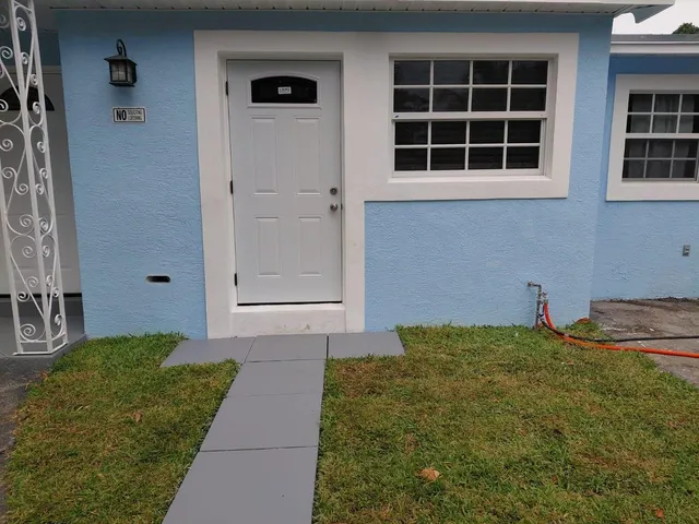 $1,200 | 785 Balfrey Drive South, Unit B, West Palm Beach, FL 33413