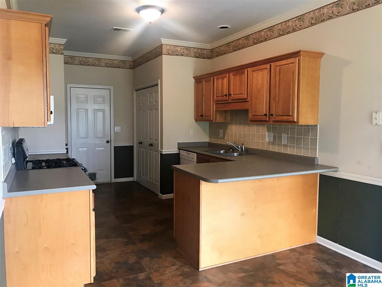 101 Stonehaven Way Pelham, AL 35124 - Photo 2 of 24