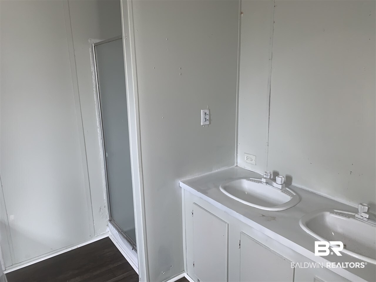 16396 Opal Court Loxley, AL 36551 - Photo 14 of 14 master bath