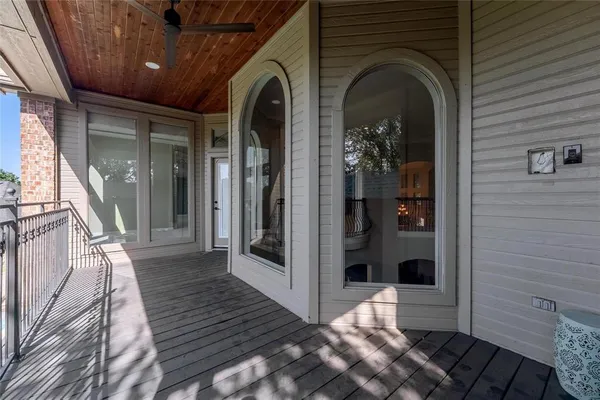 $849,999 | 2 Pond View Court, Mansfield, TX 76063