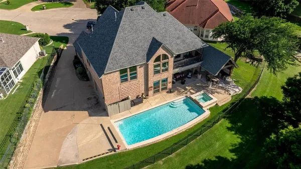 $849,999 | 2 Pond View Court, Mansfield, TX 76063
