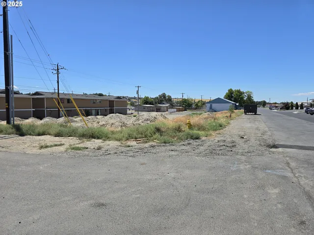 $240,000 | 0 7th Street, Umatilla, OR 97882