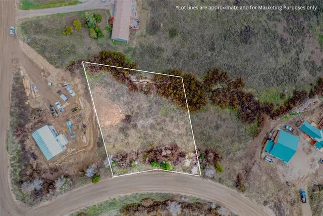 a view of a pathway both side of building