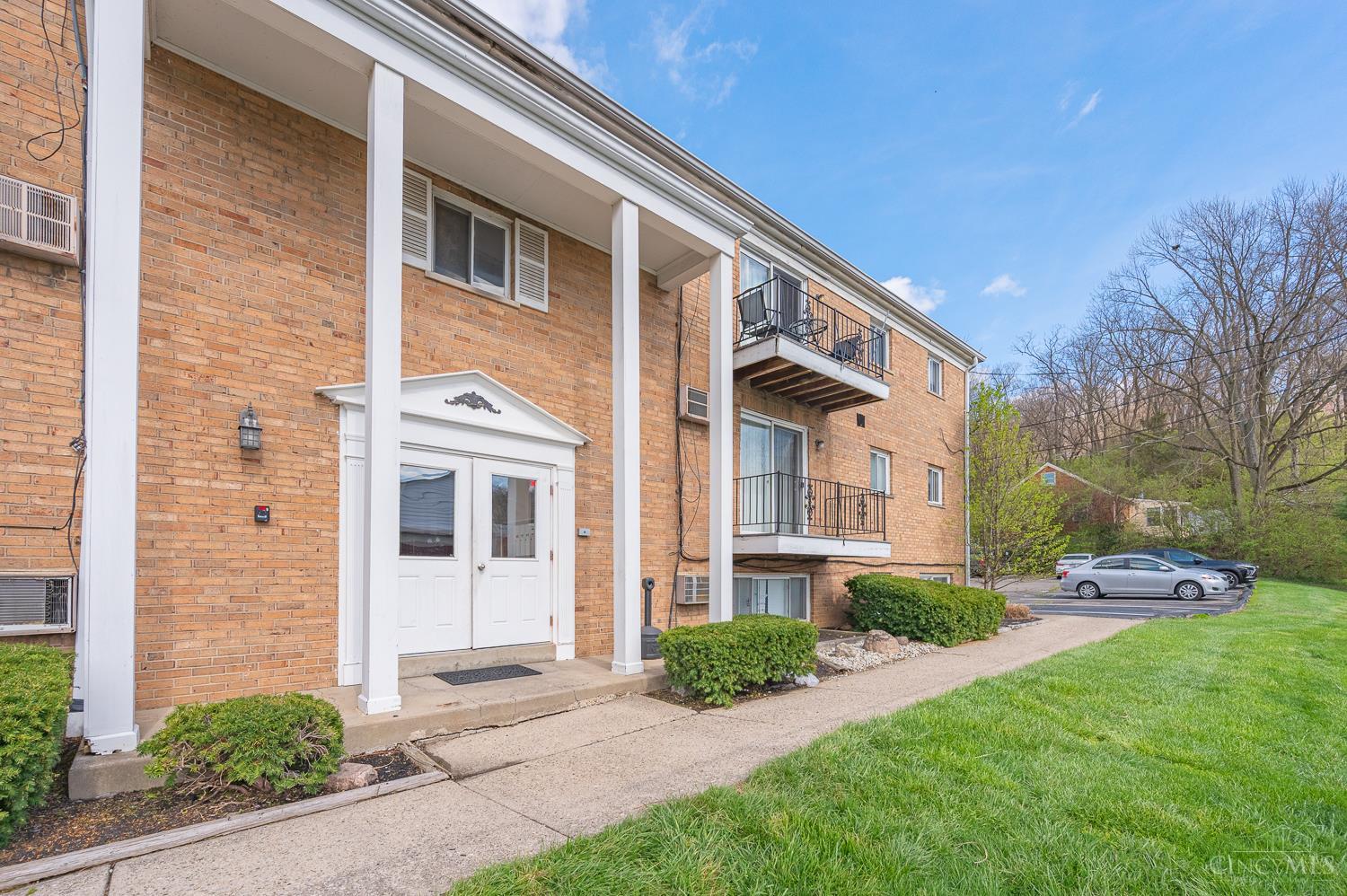 10916 Reading Road Cincinnati, OH 45241 - Photo 2 of 21