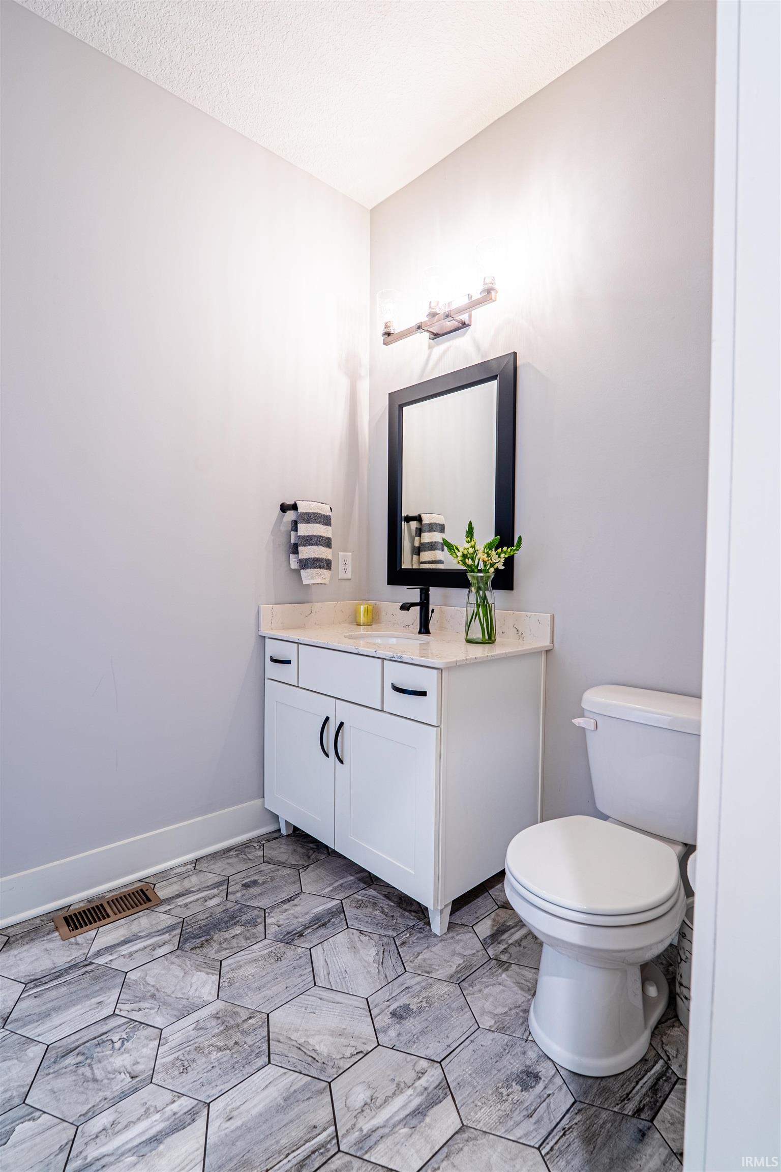 295 Quell Court Fort Wayne, IN 46845 - Photo 19 of 36