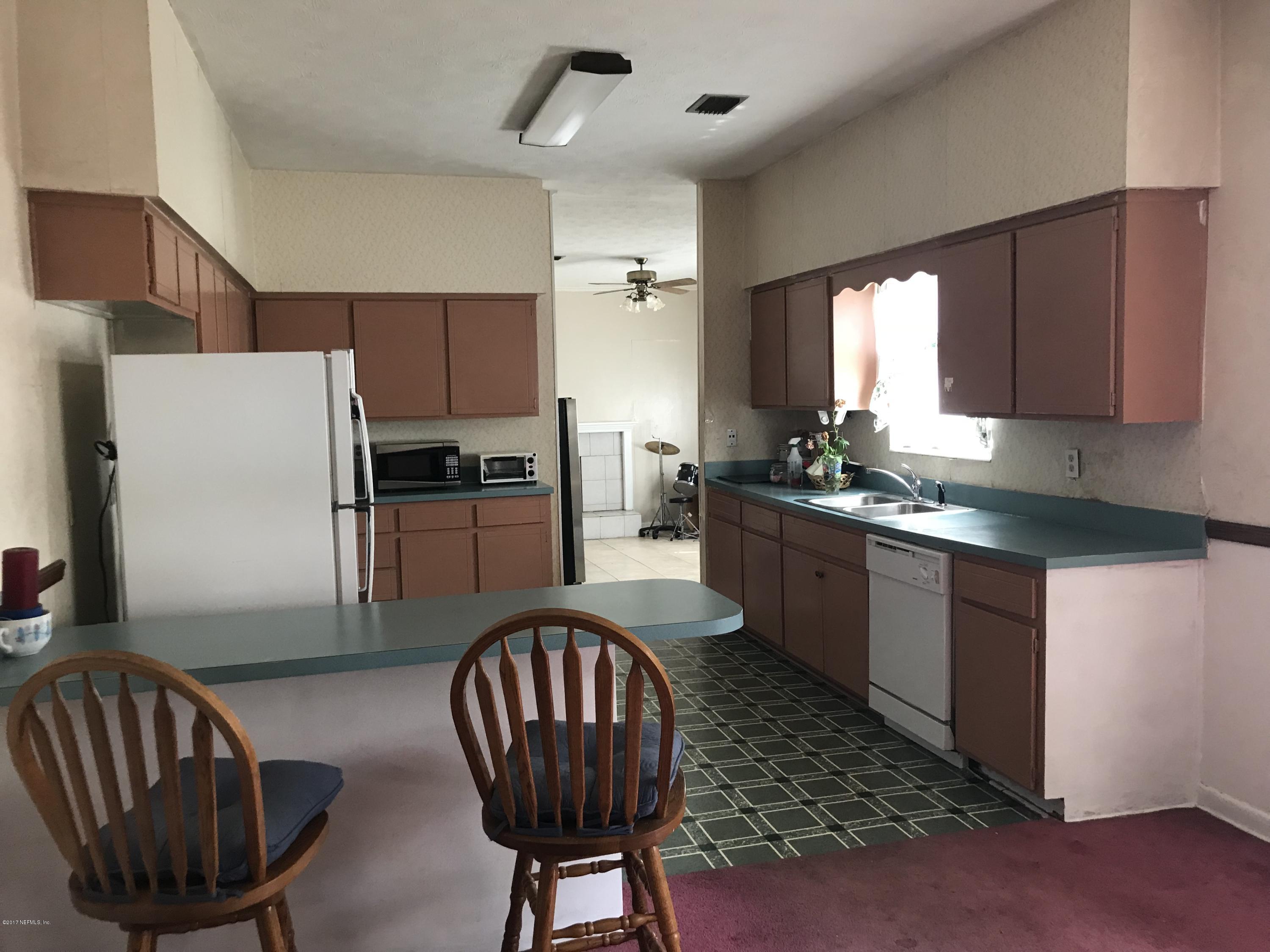 408 Baisden Road Jacksonville, FL 32218 - Photo 15 of 21 Kitchen