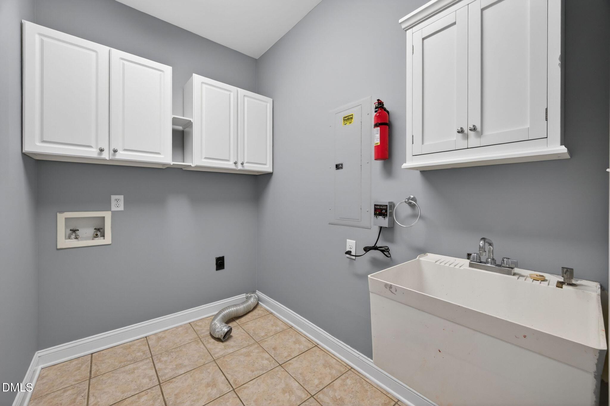 2217 Tomotley Court Raleigh, NC 27606 - Photo 31 of 98