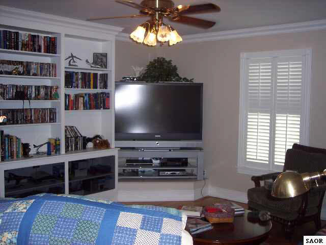 2387 North Chipman Road Owosso, MI 48867 - Photo 7 of 9 47195-6.JPG
