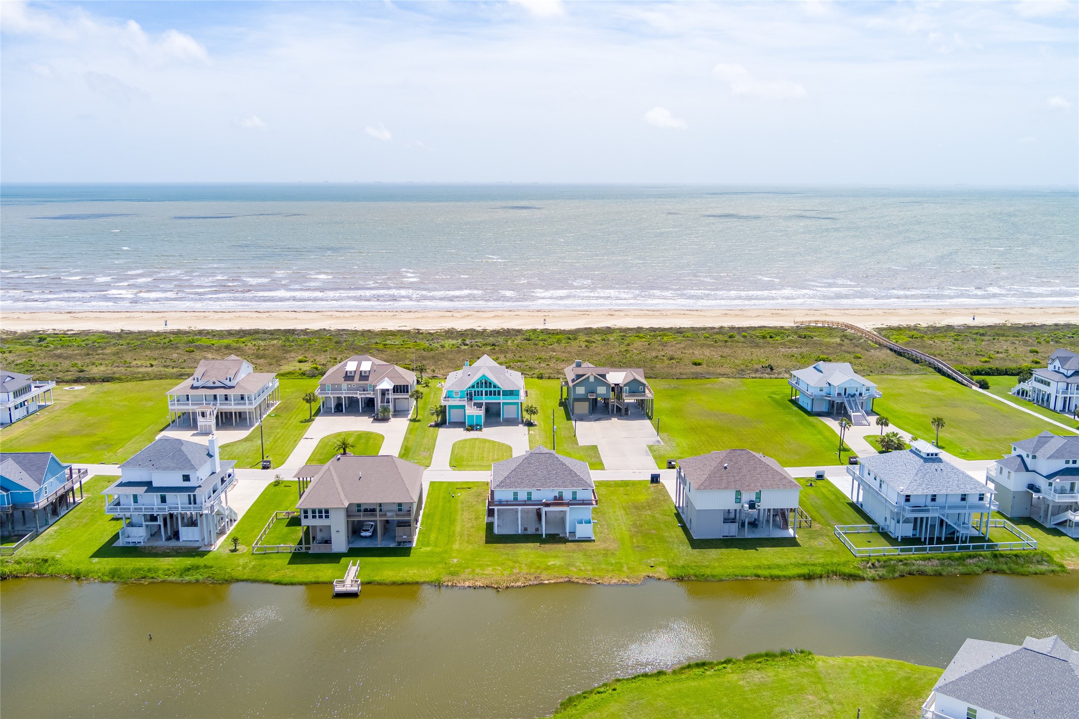 3717 Biscayne Beach Road Crystal Beach, TX 77650 - Photo 4 of 42
