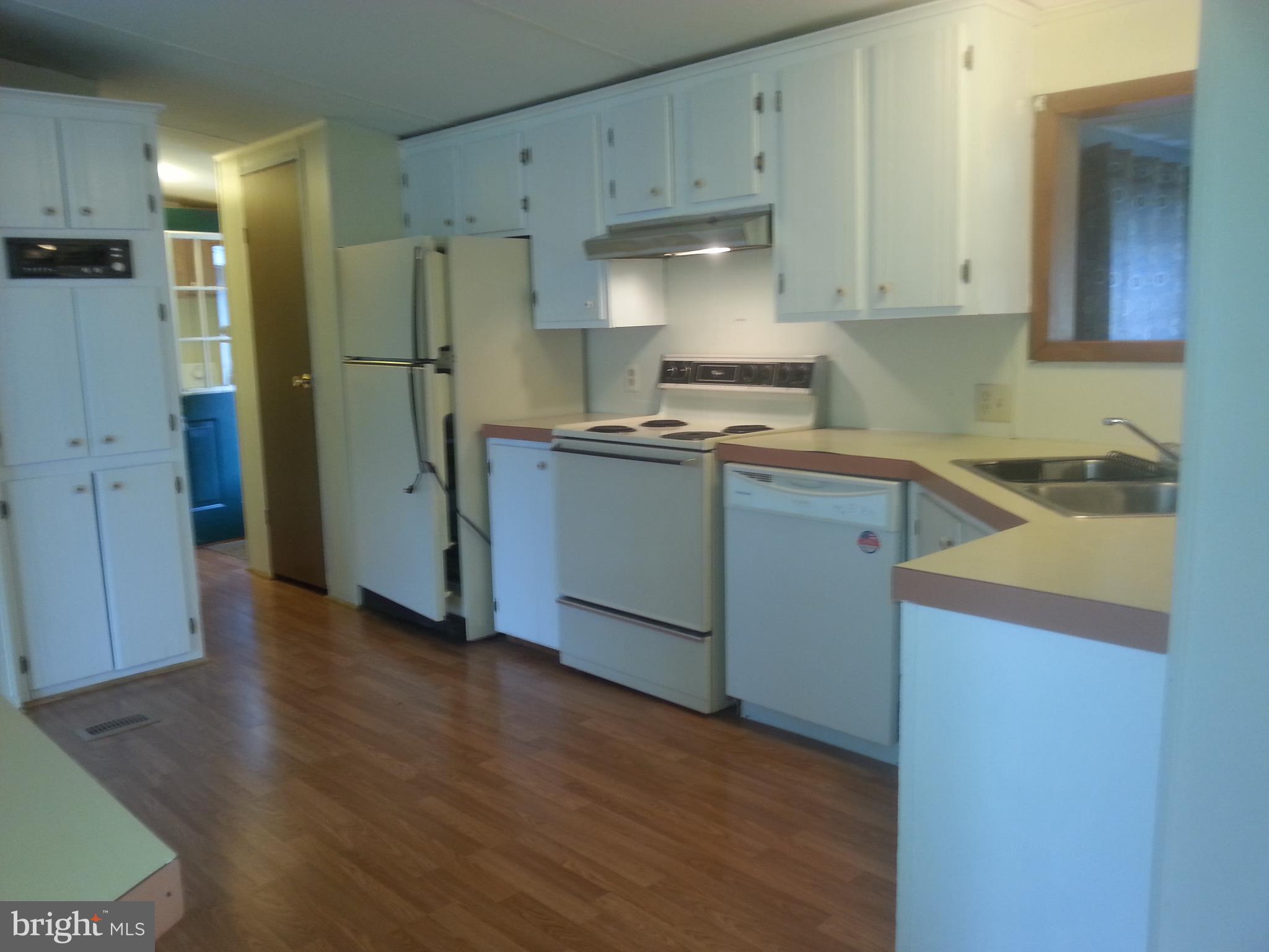 13132 National Pike Clear Spring, MD 21722 - Photo 4 of 20 Kitchen