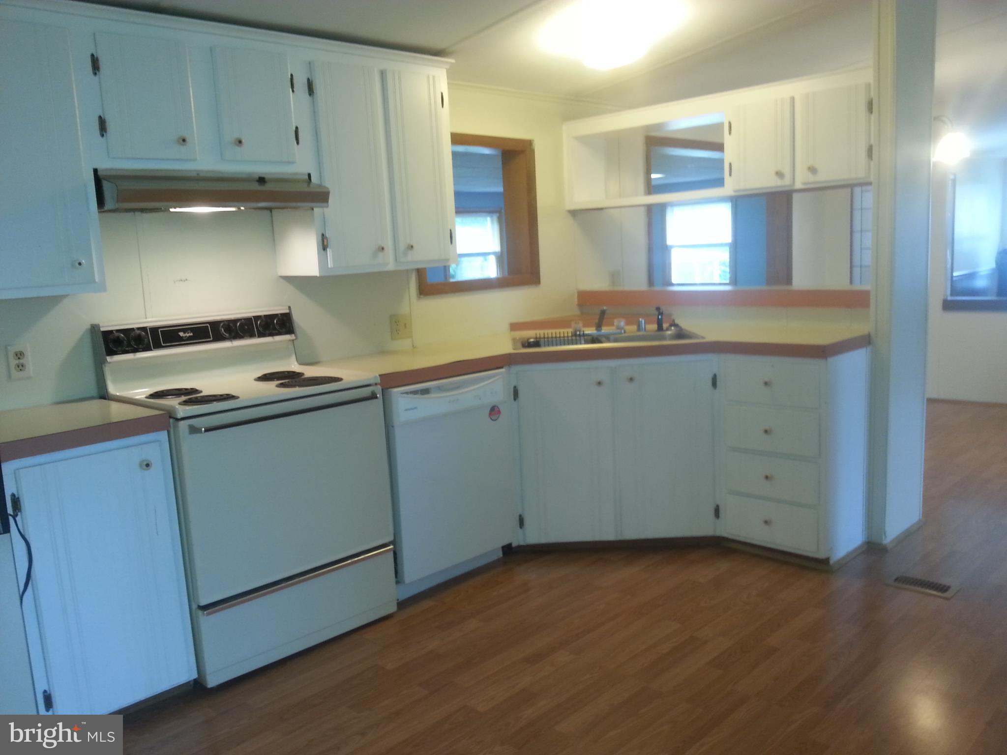 13132 National Pike Clear Spring, MD 21722 - Photo 5 of 20 Kitchen