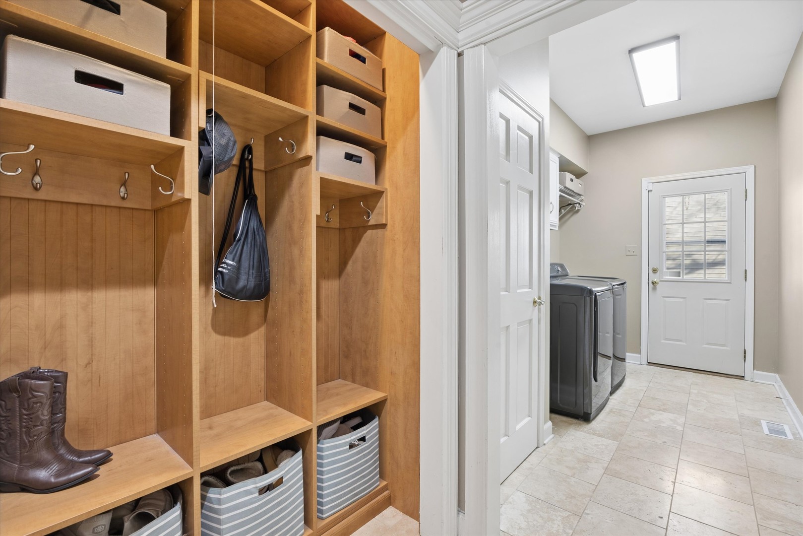 2711 Wendy Road Naperville, IL 60565 - Photo 11 of 49