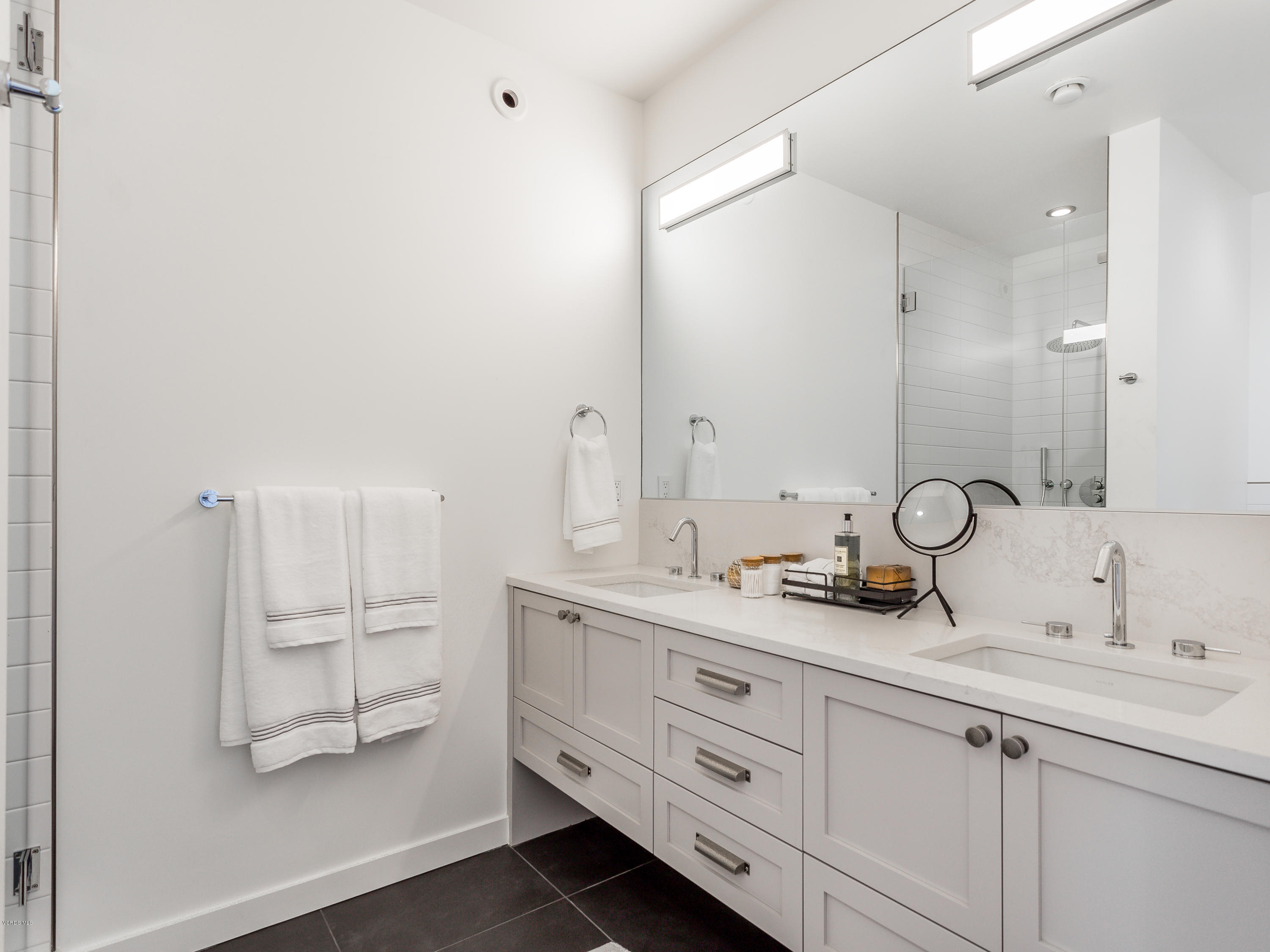 752 Skyview Terrace Ventura, CA 93003 - Photo 13 of 30 IMG_3191