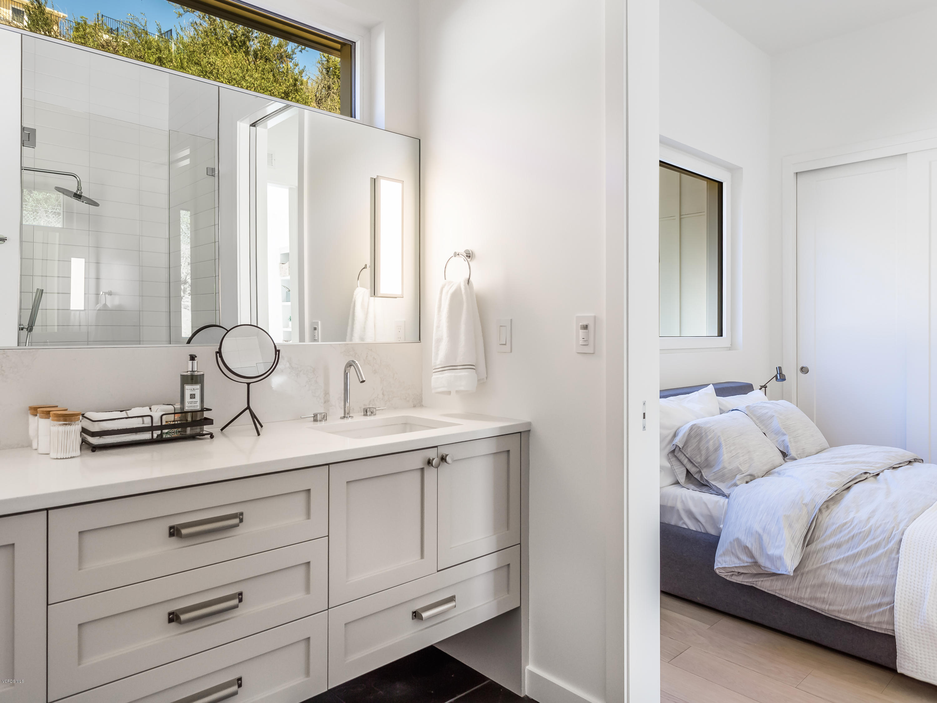 752 Skyview Terrace Ventura, CA 93003 - Photo 18 of 30 IMG_3214