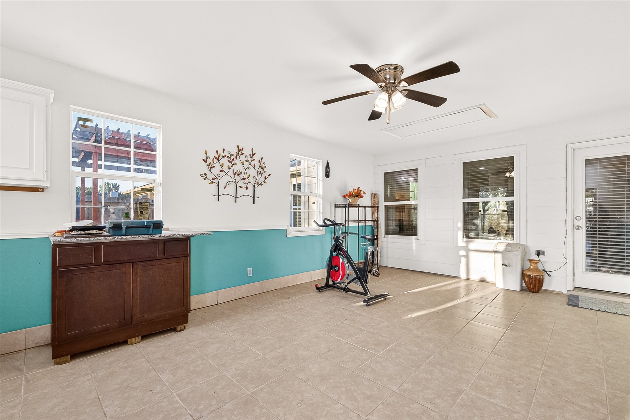 16715 Mackenzie Mesa Drive Spring, TX 77379 - Photo 21 of 50 a living room with furniture and windows