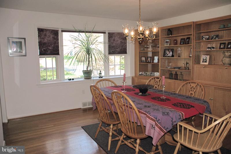 1420 Hillcrest Road Lancaster, PA 17603 - Photo 5 of 21 Gallery Image 5