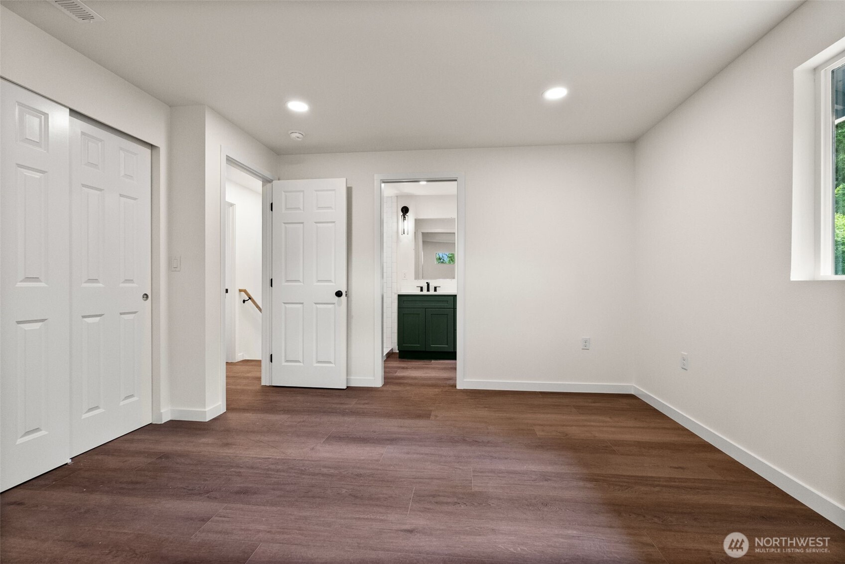 754 Southwest Oak Road Port Orchard, WA 98367 - Photo 17 of 35 Gallery Image 17