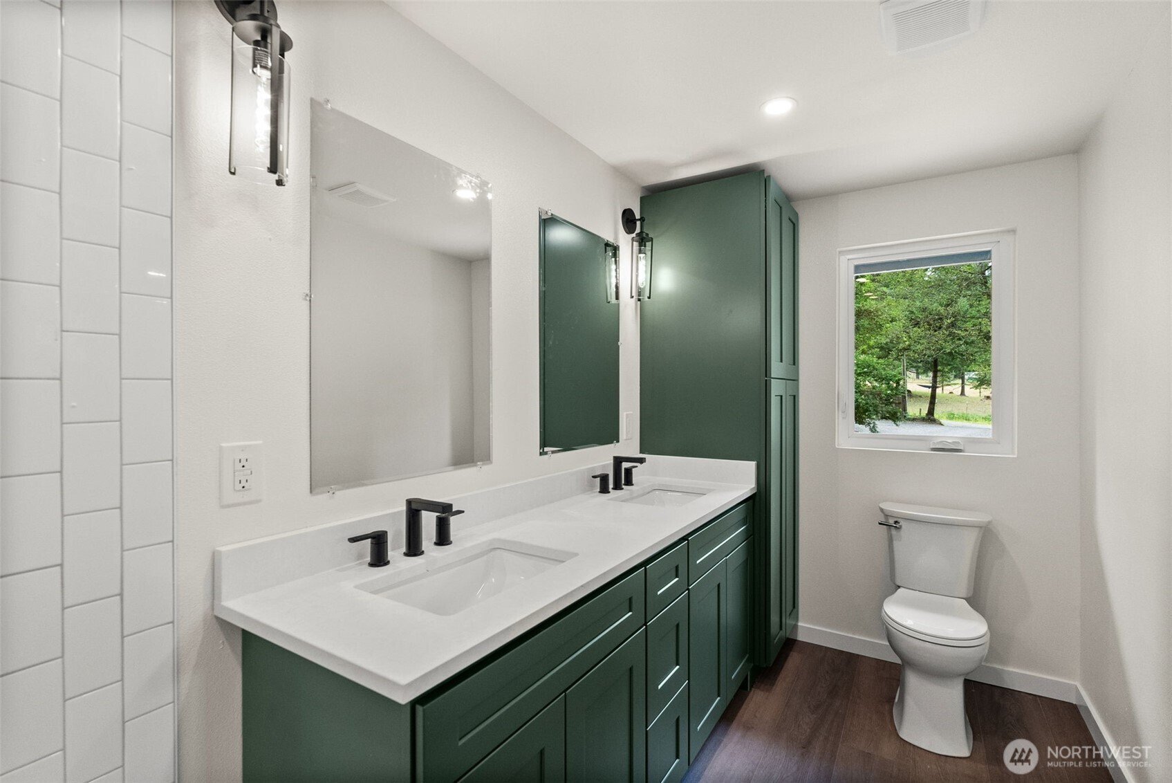 754 Southwest Oak Road Port Orchard, WA 98367 - Photo 18 of 35 Gallery Image 18