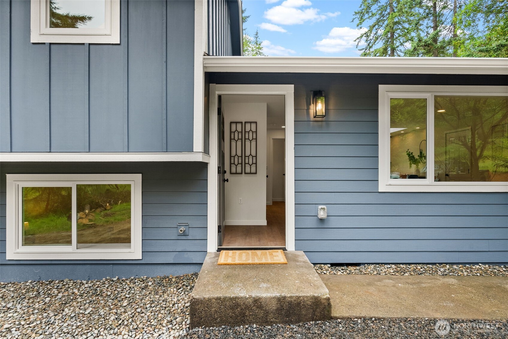 754 Southwest Oak Road Port Orchard, WA 98367 - Photo 4 of 35 Gallery Image 4