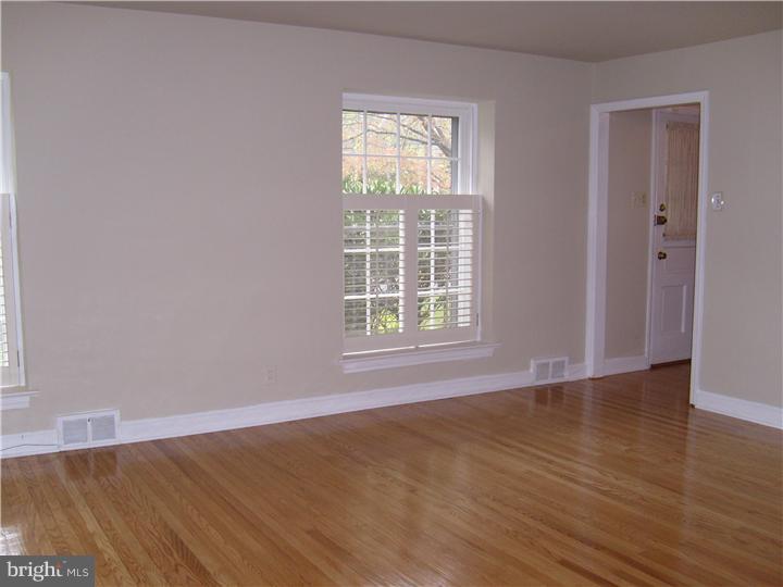1740 Old Gulph Road Villanova, PA 19085 - Photo 11 of 18 Living Room