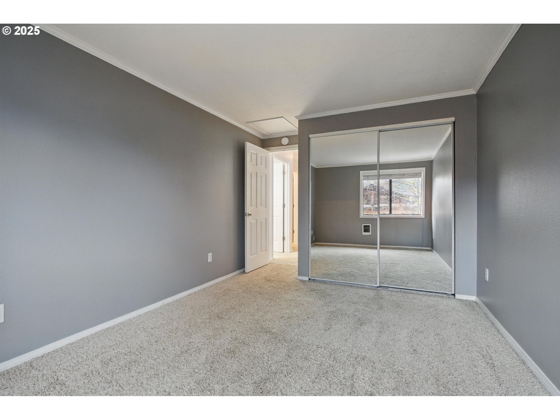 29460 Southwest Volley Street, Unit 67 Wilsonville, OR 97070 - Photo 15 of 24 a view of an empty room and window