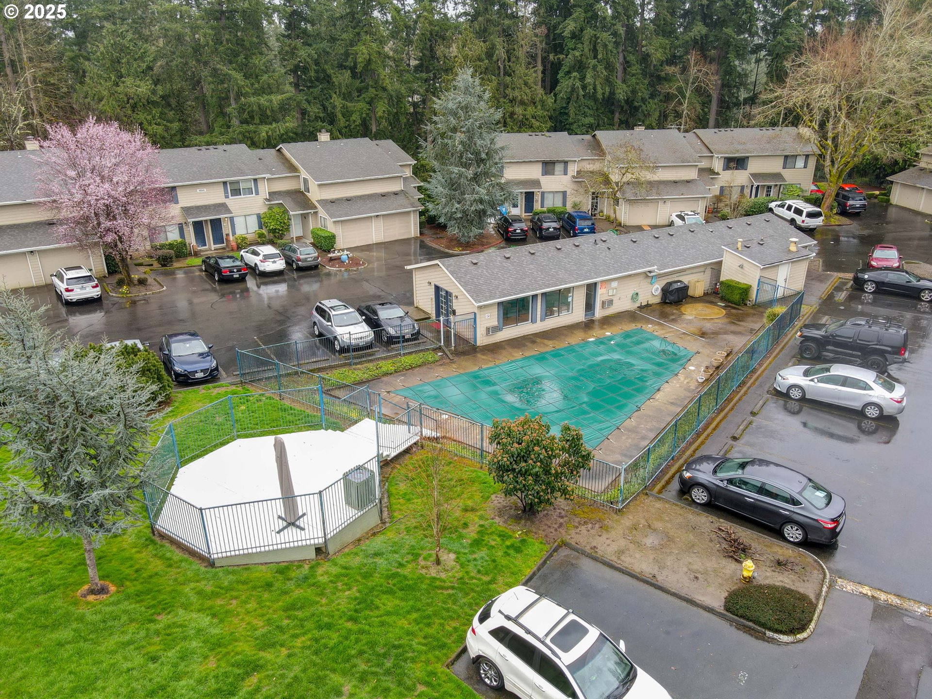 29460 Southwest Volley Street, Unit 67 Wilsonville, OR 97070 - Photo 20 of 24 an aerial view of a