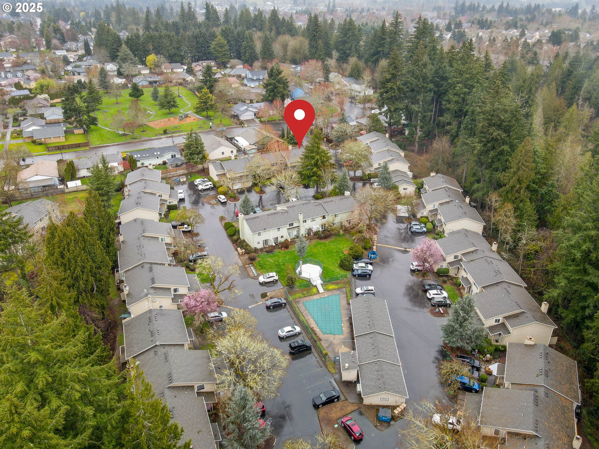 29460 Southwest Volley Street, Unit 67 Wilsonville, OR 97070 - Photo 21 of 24 an aerial view of houses with yard