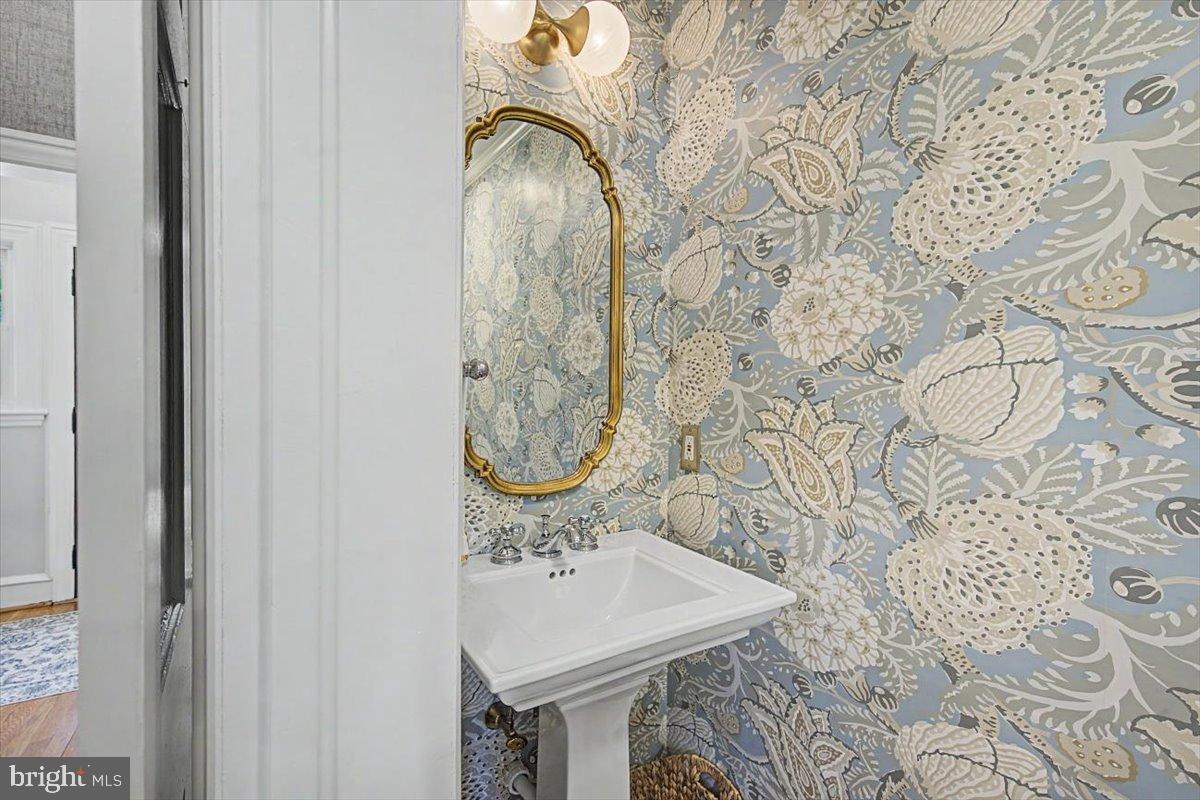 1626 Snuff Mill Road Hockessin, DE 19707 - Photo 28 of 61 Lovely powder room near back hallway