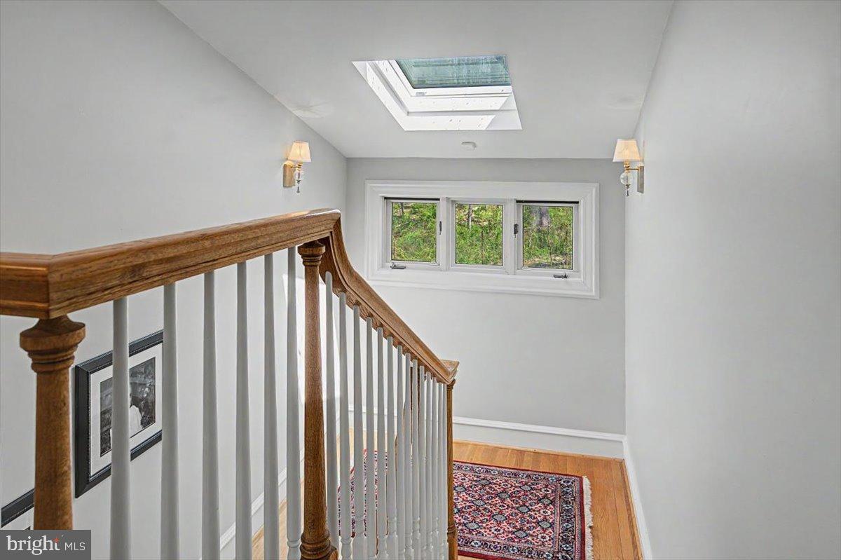 1626 Snuff Mill Road Hockessin, DE 19707 - Photo 42 of 61 Stairway to third level