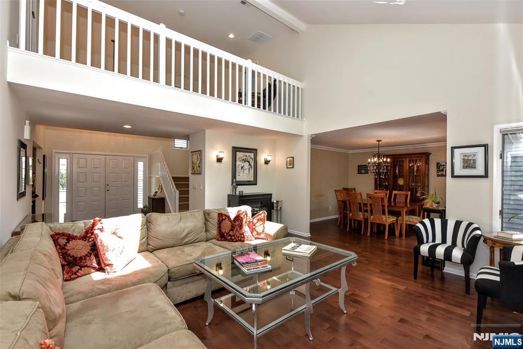 143 Fisher Road Mahwah, NJ 07430 - Photo 11 of 50