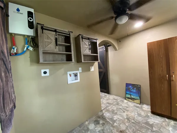 $255,000 | 4717 33rd Street East, Dickinson, TX 77539