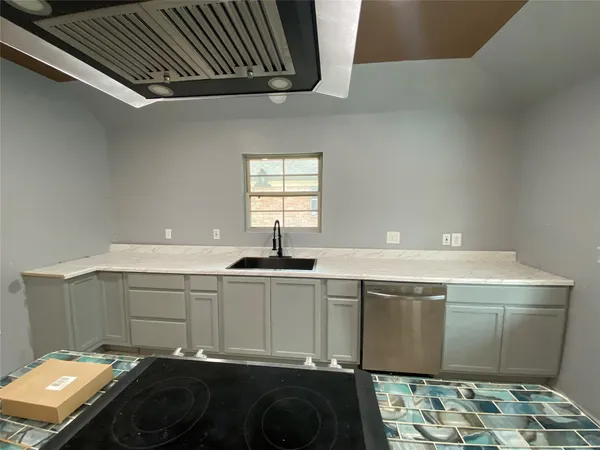 $255,000 | 4717 33rd Street East, Dickinson, TX 77539