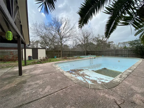 $255,000 | 4717 33rd Street East, Dickinson, TX 77539