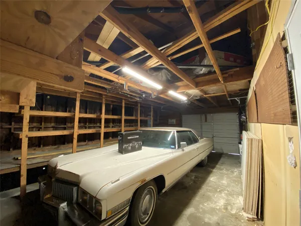 $255,000 | 4717 33rd Street East, Dickinson, TX 77539