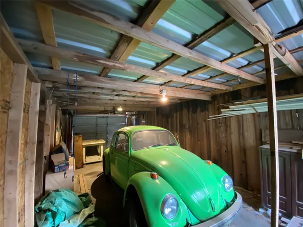 $255,000 | 4717 33rd Street East, Dickinson, TX 77539