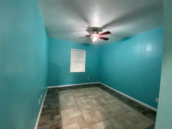 $255,000 | 4717 33rd Street East, Dickinson, TX 77539