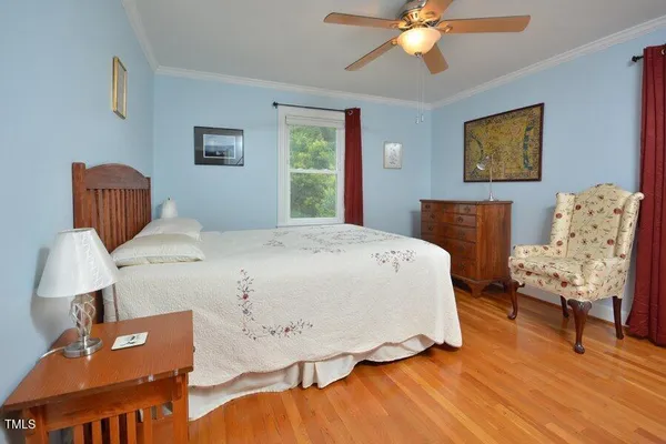 $2,100 | 812 West Knox Street, Durham, NC 27701