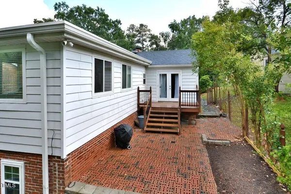 $2,100 | 812 West Knox Street, Durham, NC 27701