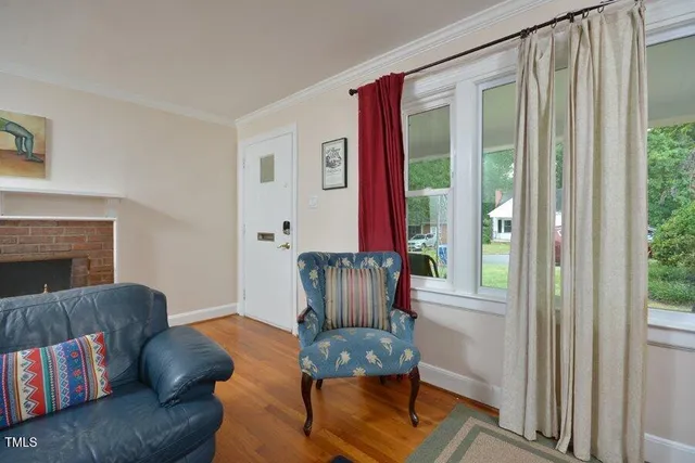 $2,100 | 812 West Knox Street, Durham, NC 27701