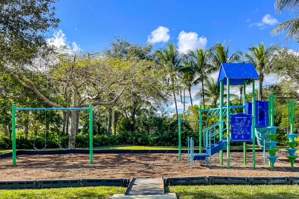 $1,984,555 | 134 Shores Pointe Drive, Jupiter, FL 33458