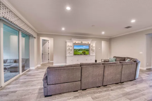 $1,984,555 | 134 Shores Pointe Drive, Jupiter, FL 33458